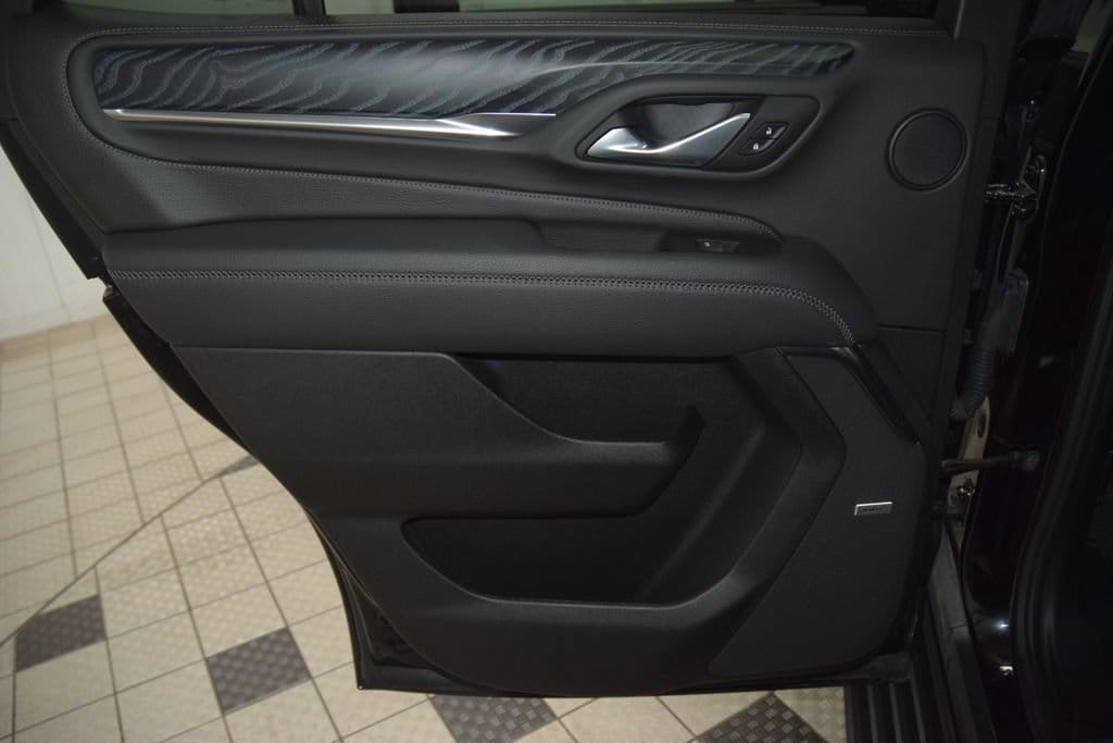 2024 GMC Yukon Denali - Photo 48