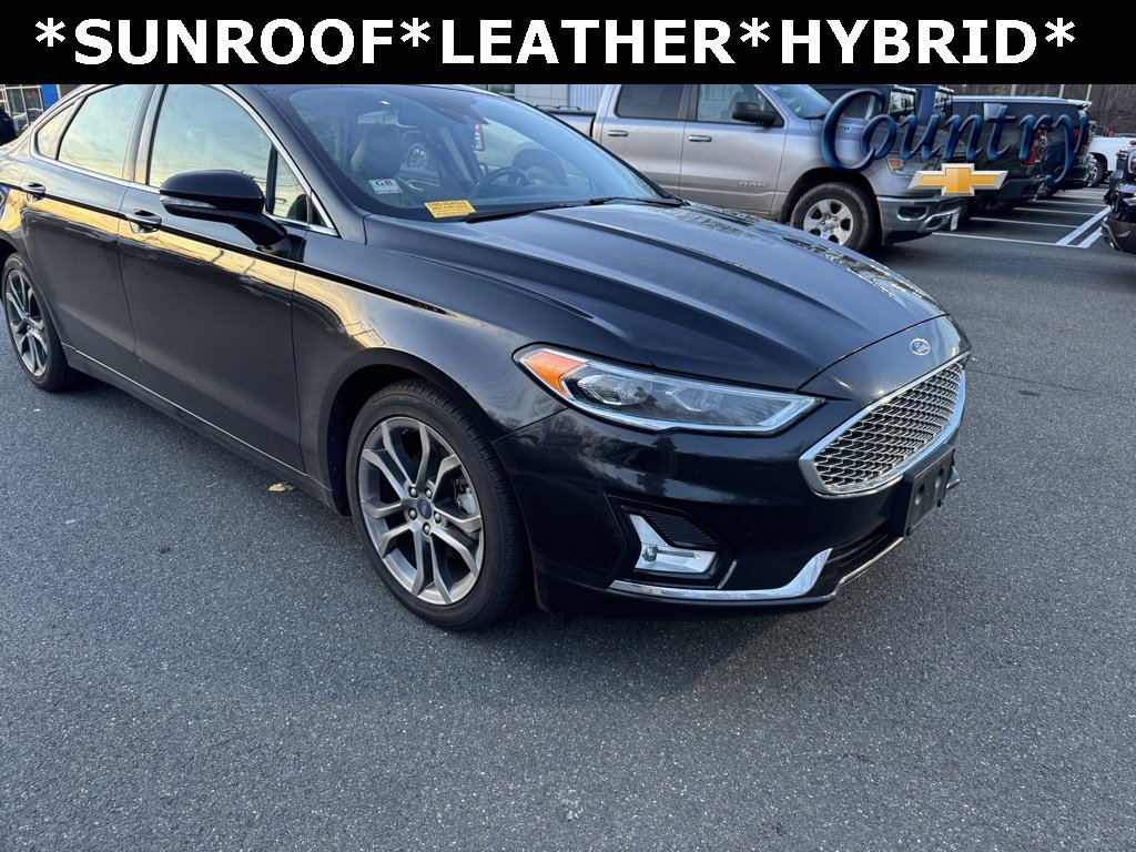 2020 Ford Fusion Hybrid Titanium's photo