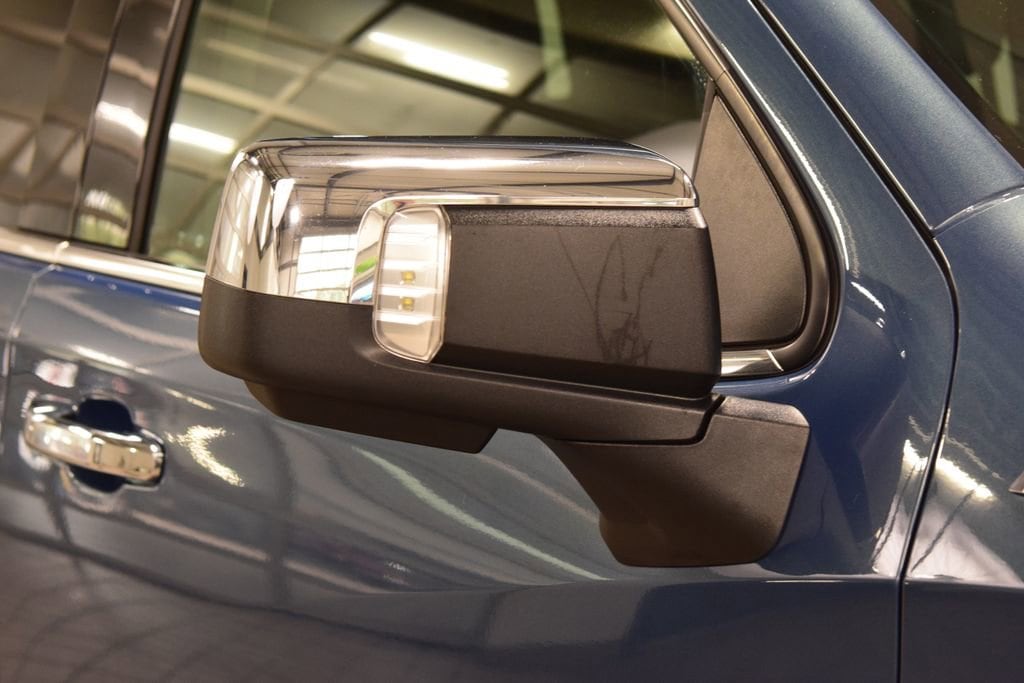 2024 Chevrolet Silverado 1500 LTZ - Photo 17