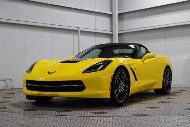 2016 Chevrolet Corvette Stingray 2LT Convertible photo 3
