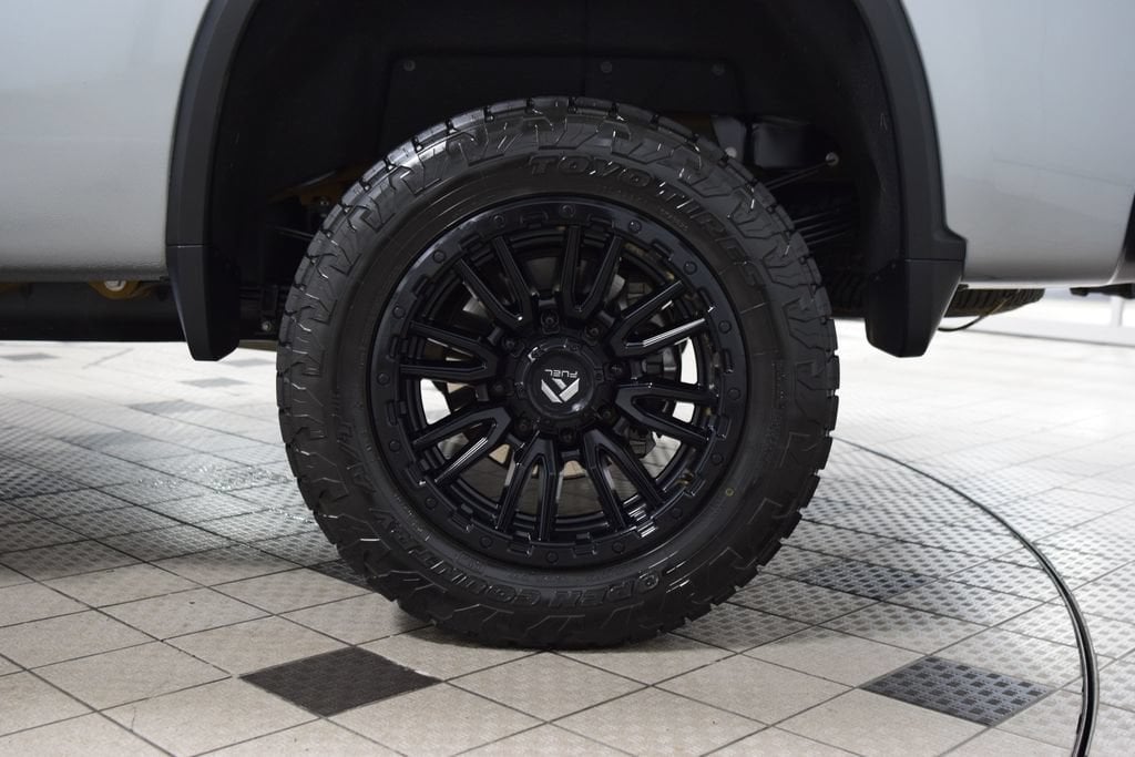 2025 Chevrolet Silverado 3500HD LTZ - Photo 30