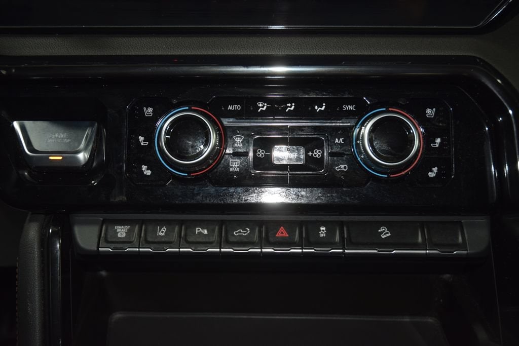 2024 GMC Sierra 2500HD AT4 - Photo 37