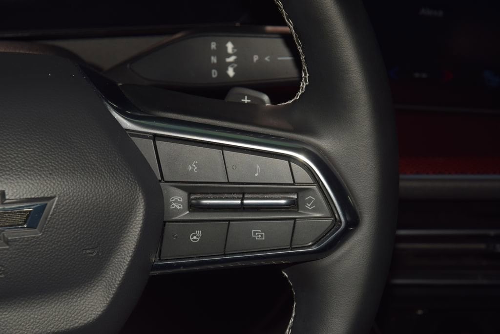 2025 Chevrolet Traverse Z71 - Photo 37