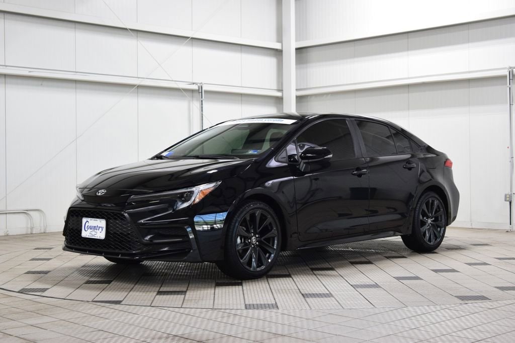 Used 2024 Toyota Corolla SE Sedan