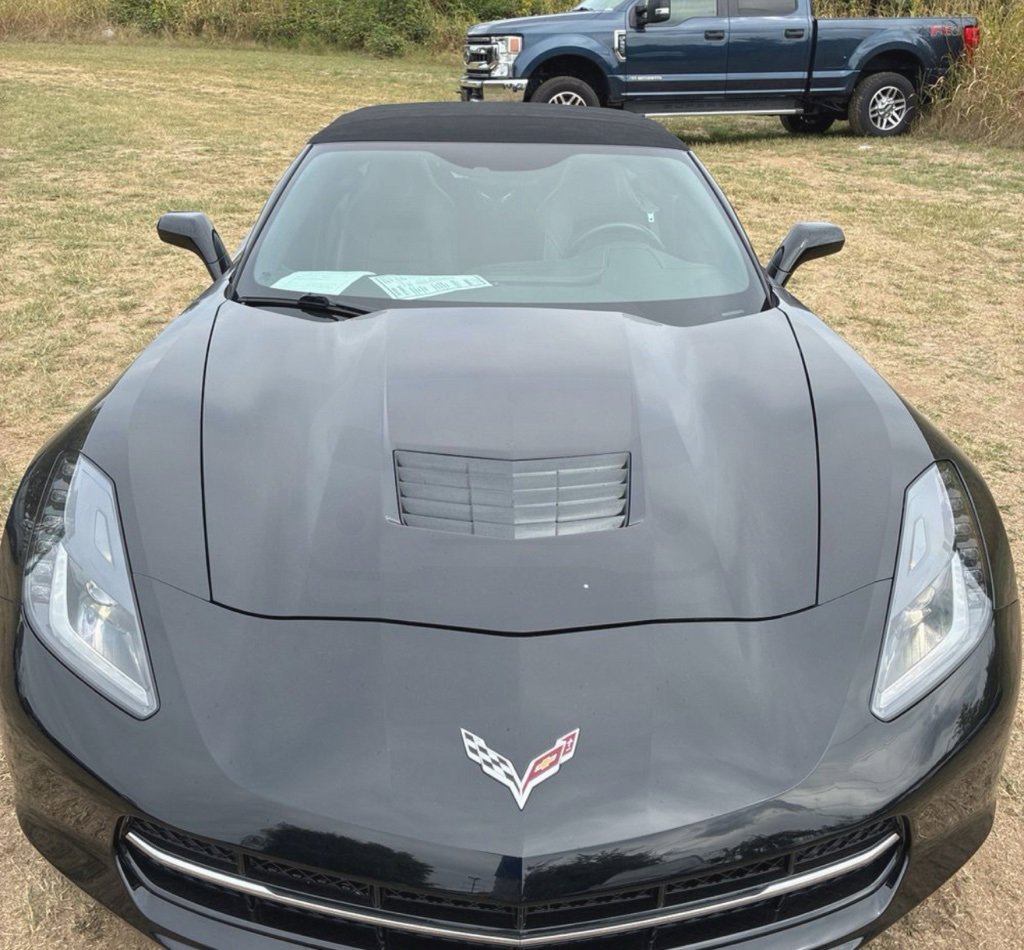 2016 Chevrolet Corvette Stingray 1LT photo 3