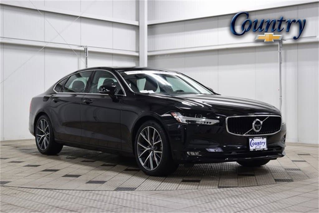 2018 Volvo S90 Momentum