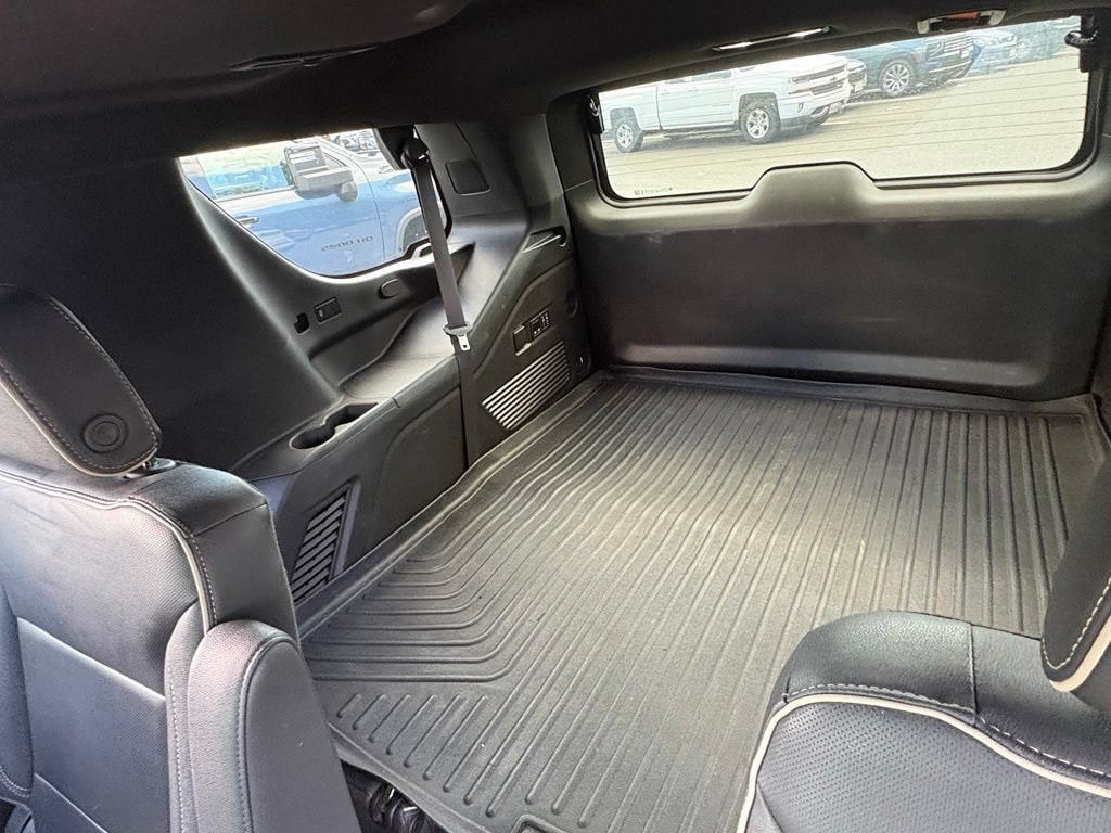 2022 GMC Yukon SLT - Photo 9