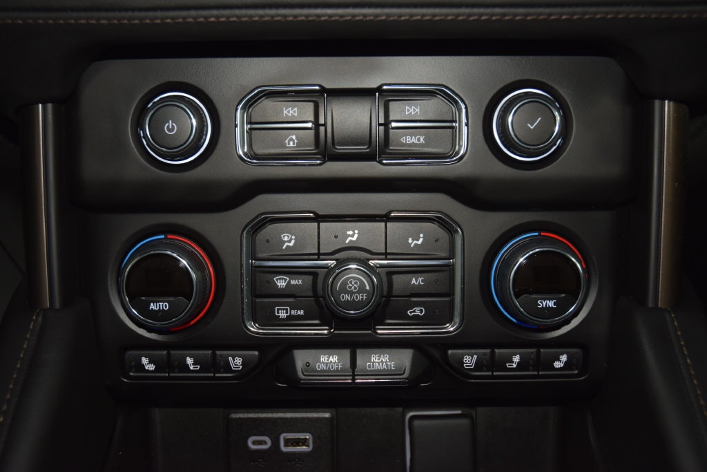 2024 Chevrolet Suburban High Country - Photo 33
