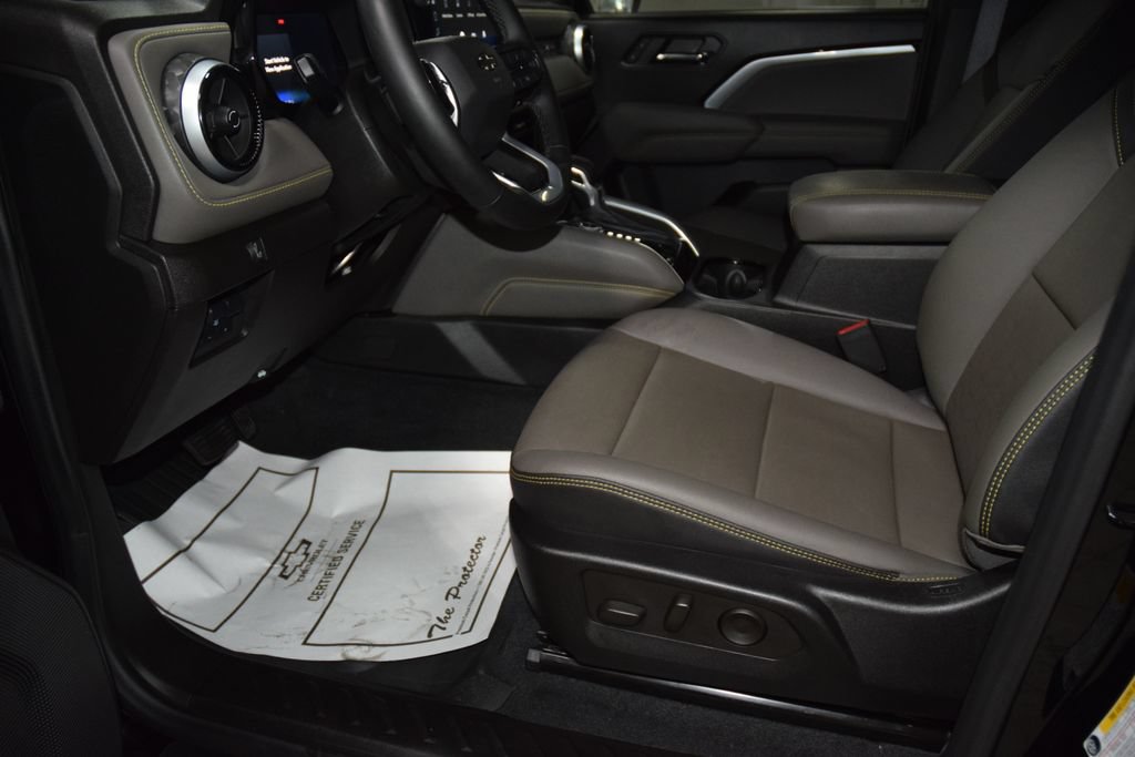 2023 Chevrolet Colorado ZR2 - Photo 43