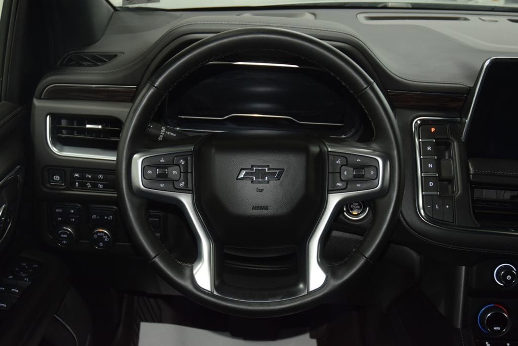 2024 Chevrolet Suburban Z71 - Photo 35