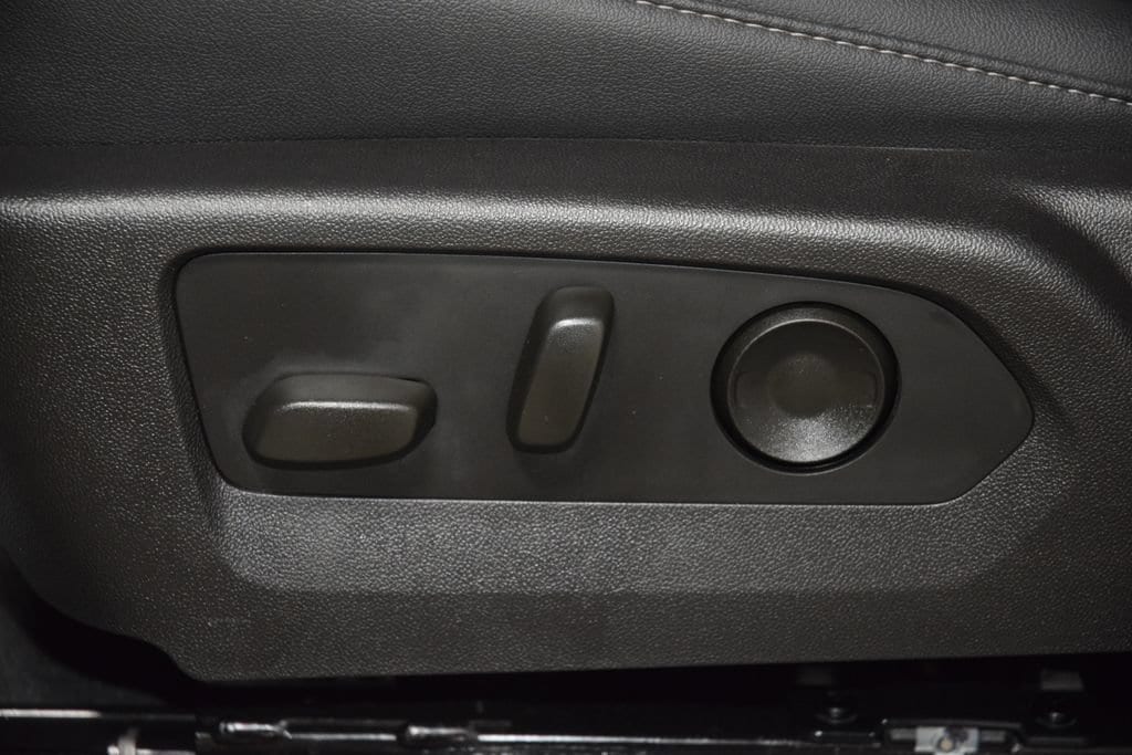 2024 Chevrolet Colorado LT - Photo 43