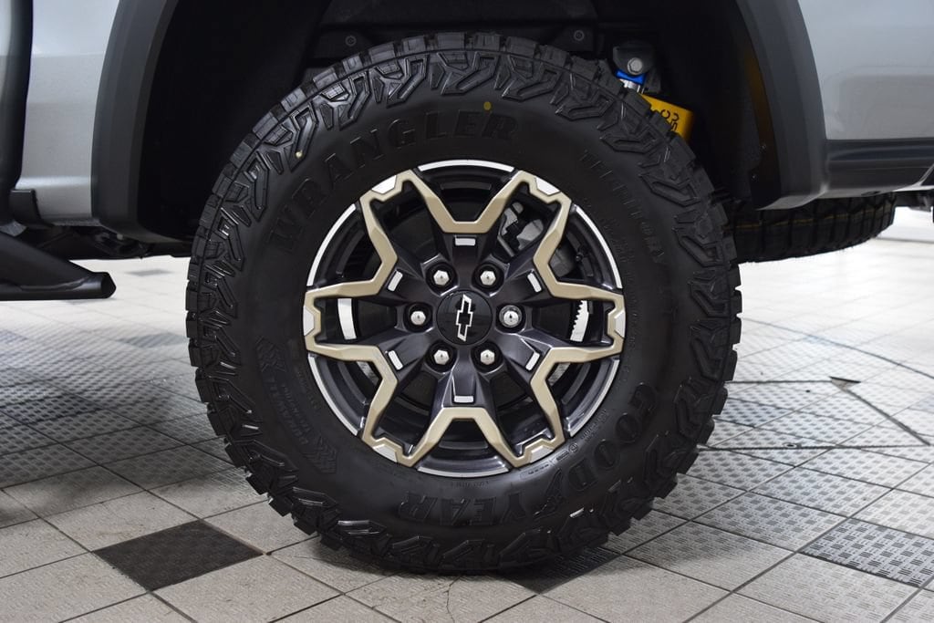 2026 Chevrolet Colorado ZR2 - Photo 30