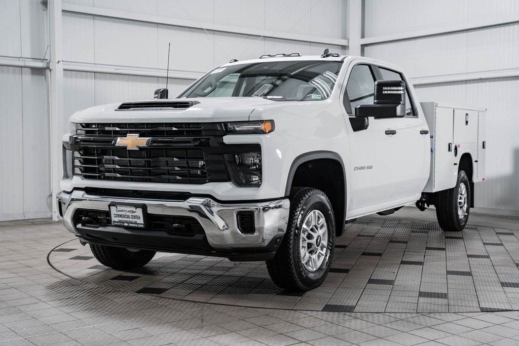 2025 Chevrolet Silverado 2500HD Work Truck photo 2