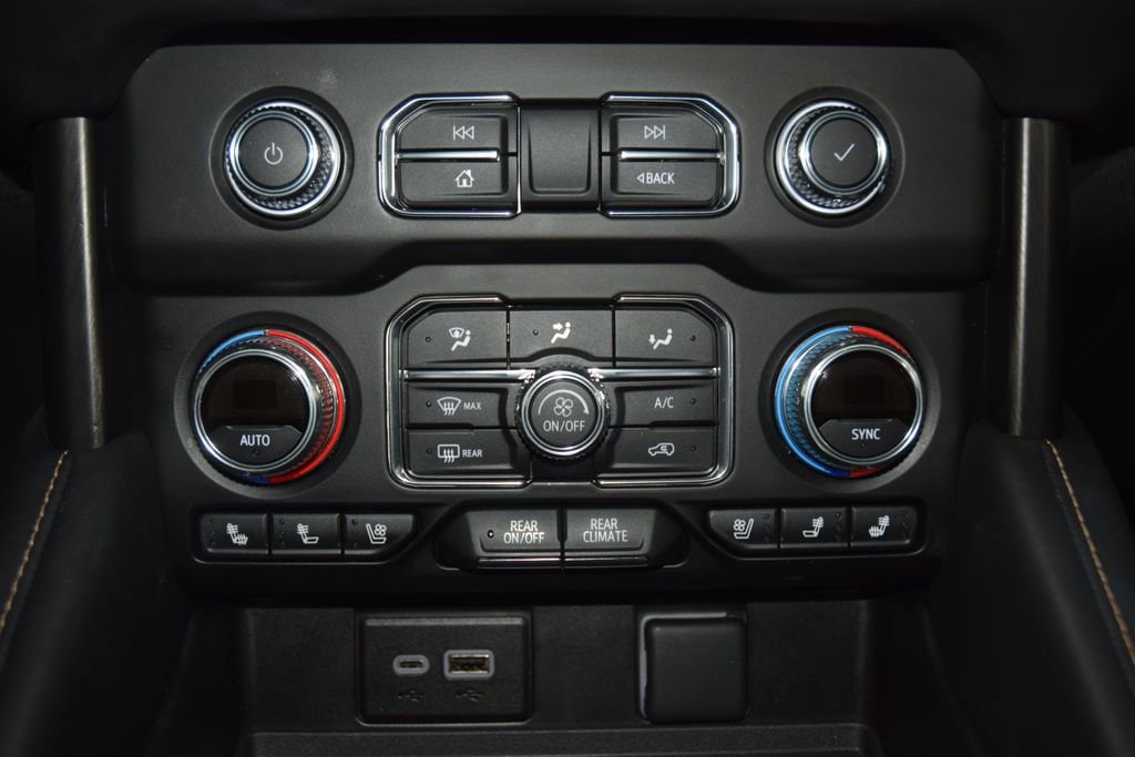 2024 GMC Yukon AT4 - Photo 36