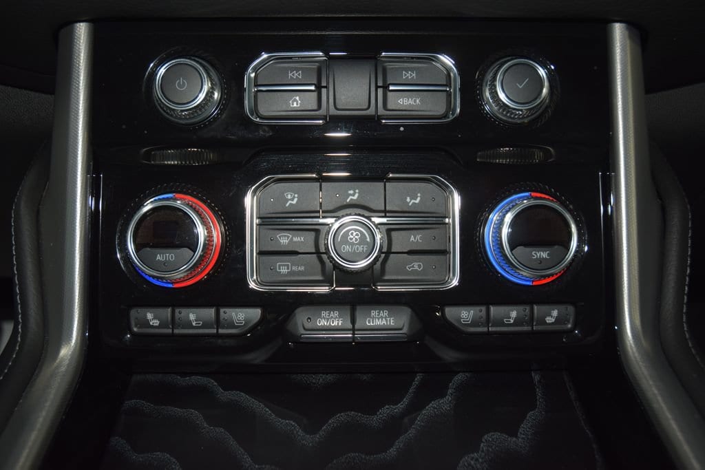 2024 GMC Yukon XL Denali - Photo 35