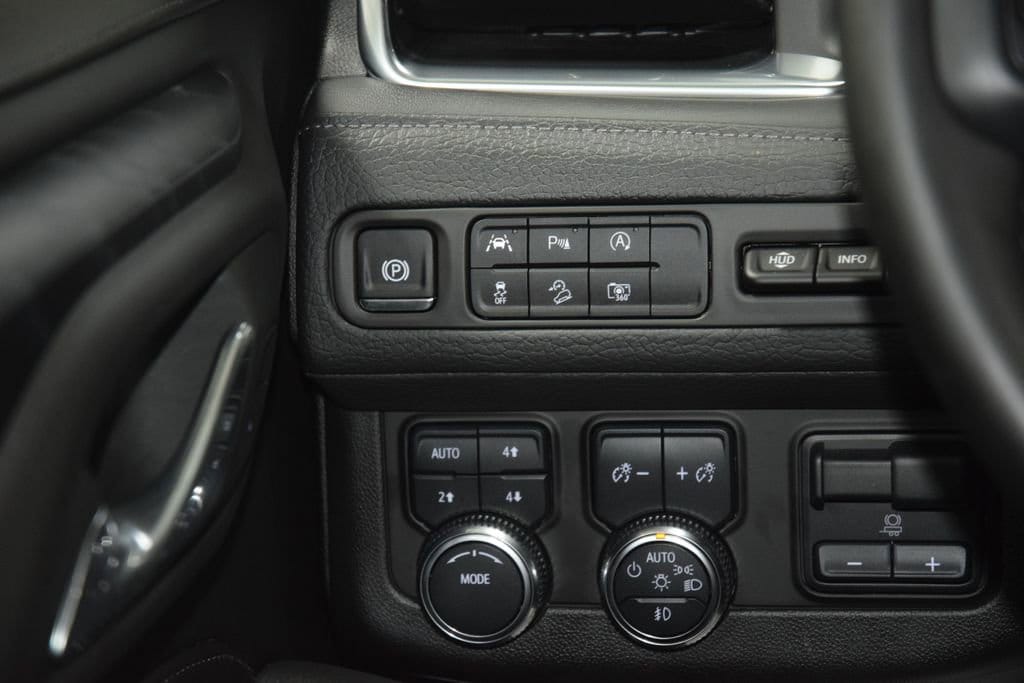 2024 GMC Yukon XL Denali - Photo 37