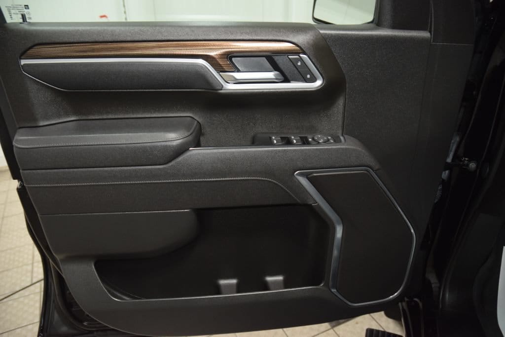 2025 Chevrolet Silverado 1500 RST - Photo 47