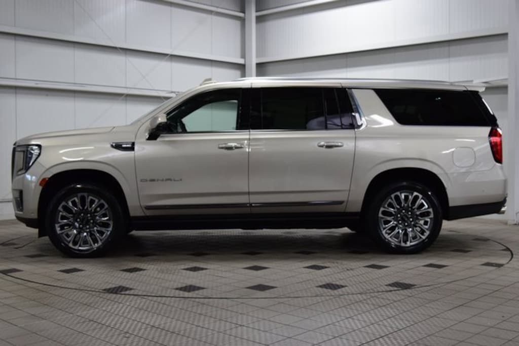 Used 2023 GMC Yukon XL Denali Ultimate SUV
