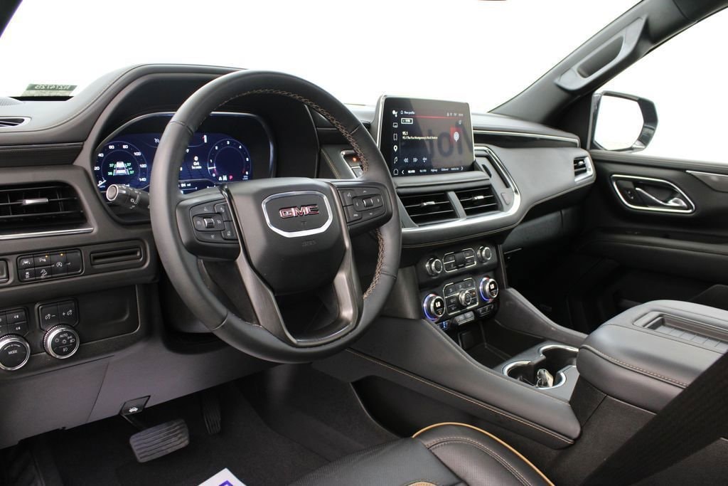 2024 GMC Yukon AT4 - Photo 16