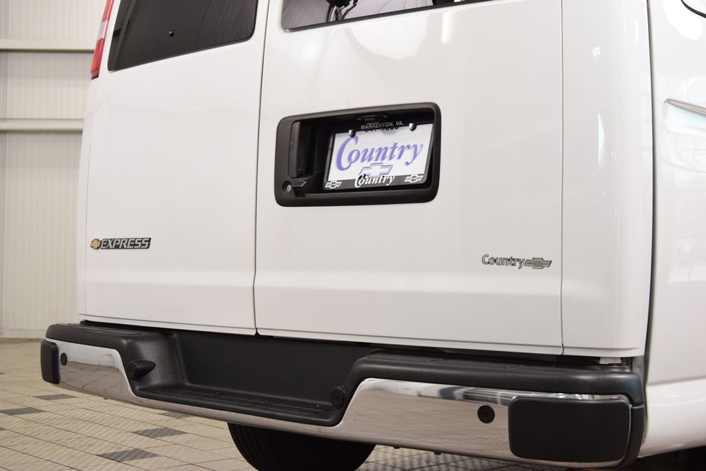 2025 Chevrolet Express Passenger LT - Photo 13