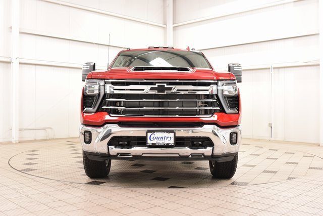 2025 Chevrolet Silverado 2500HD LTZ photo 2
