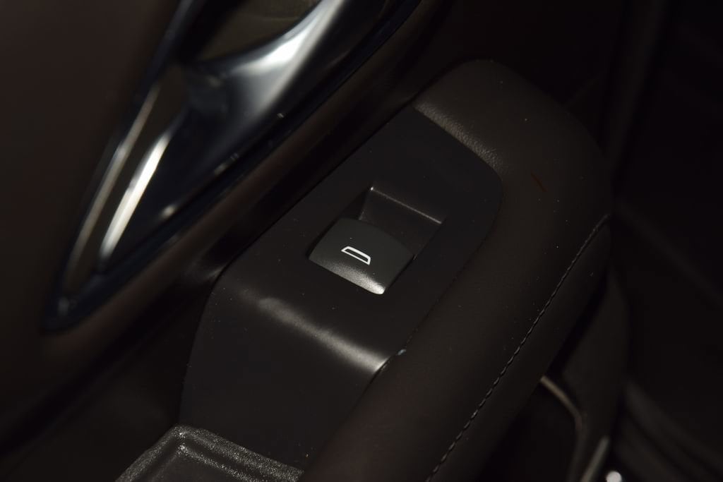 2023 Chevrolet Suburban Z71 - Photo 46
