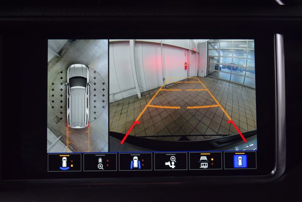 2024 GMC Yukon Denali - Photo 55