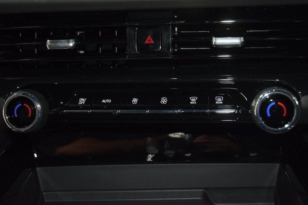 2026 Chevrolet Suburban High Country - Photo 33