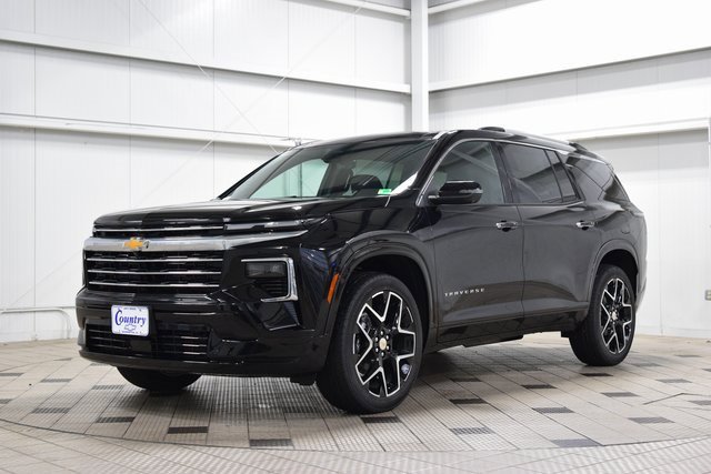 2026 Chevrolet Traverse High Country photo 2