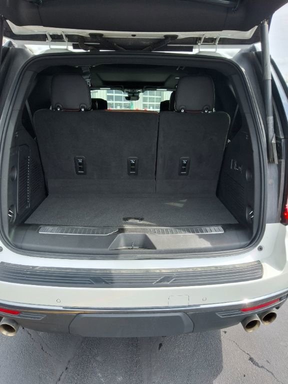 2024 GMC Yukon Denali Ultimate - Photo 18