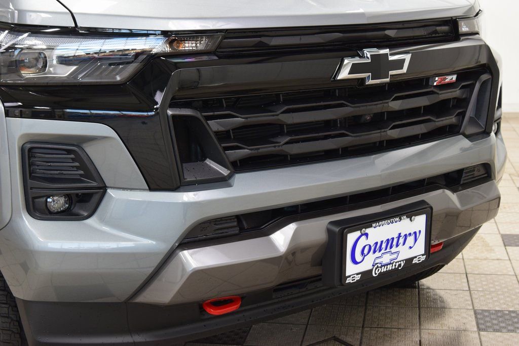2026 Chevrolet Colorado Z71 - Photo 13