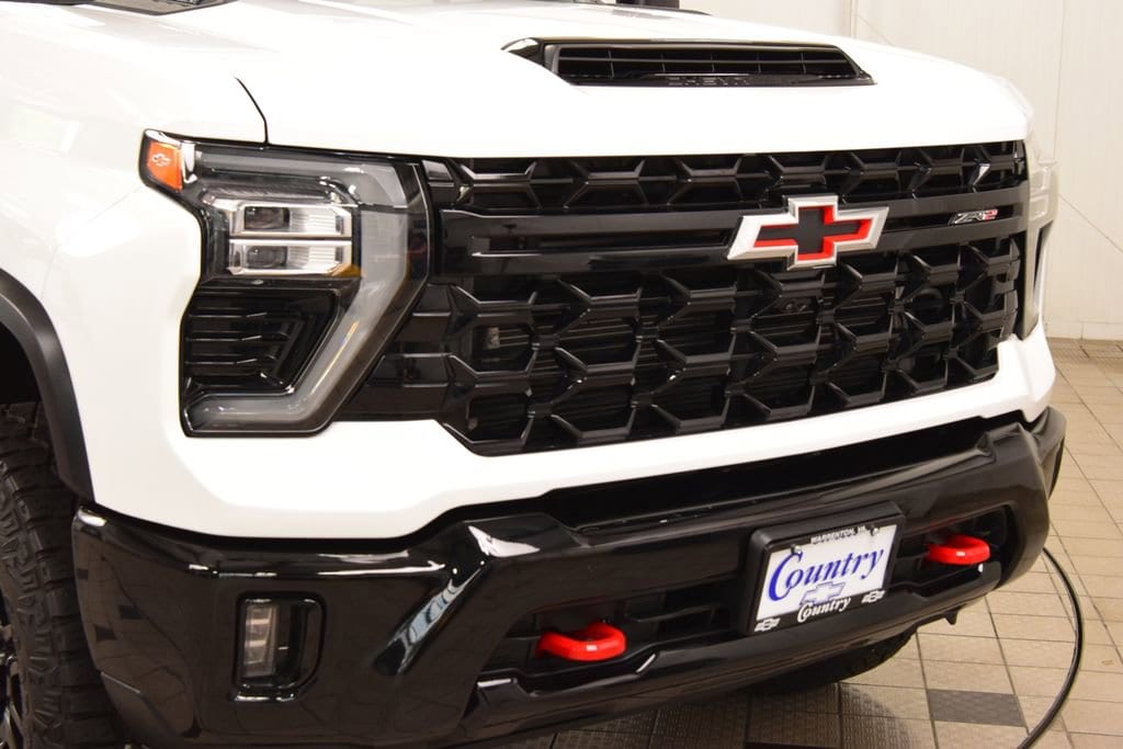 2024 Chevrolet Silverado 2500HD ZR2 - Photo 13