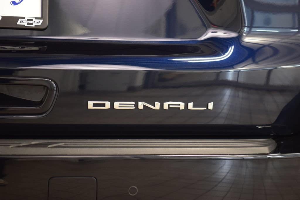 2024 GMC Yukon Denali - Photo 24