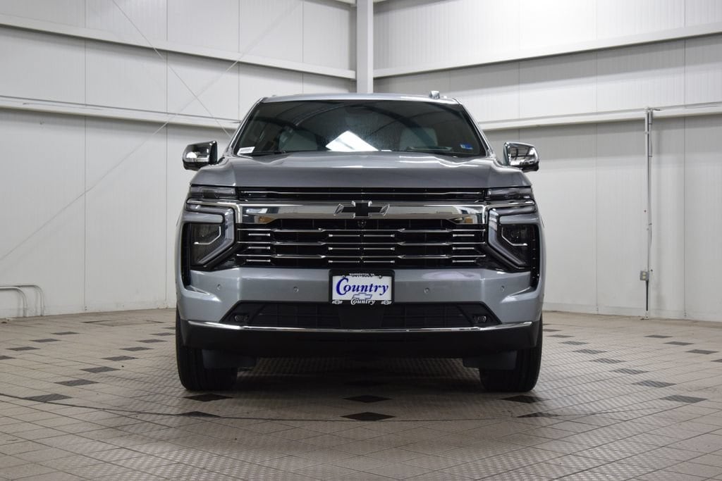 2026 Chevrolet Suburban Premier - Photo 2