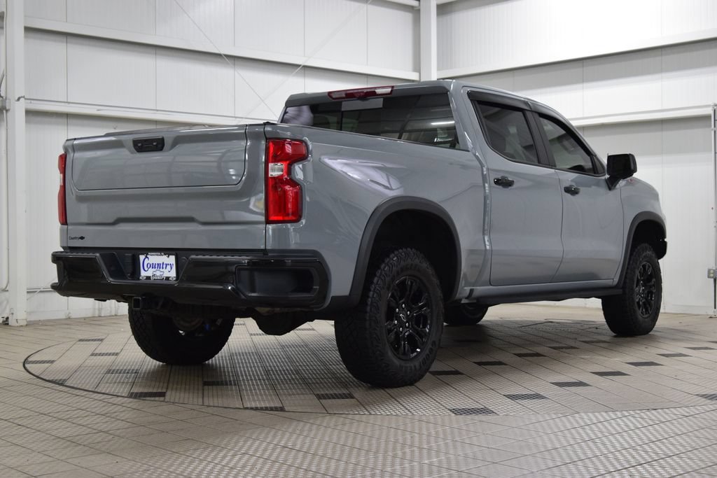 2024 Chevrolet Silverado 1500 ZR2 - Photo 8