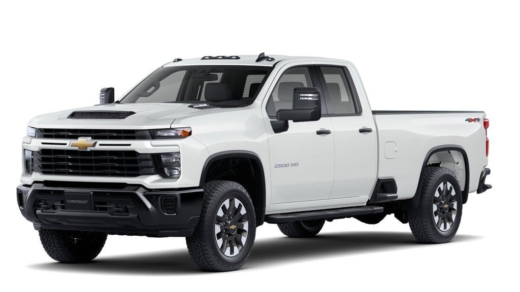 2025 Chevrolet Silverado 2500HD Custom photo 3