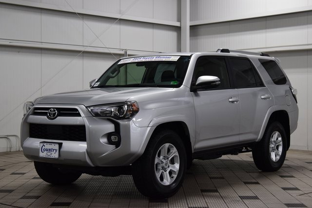 2024 Toyota 4Runner SR5 Premium photo 3