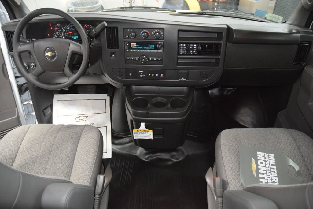 2025 Chevrolet Express Cargo Work Van - Photo 21