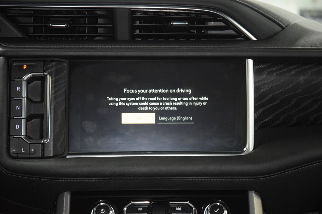 2024 GMC Yukon Denali - Photo 34