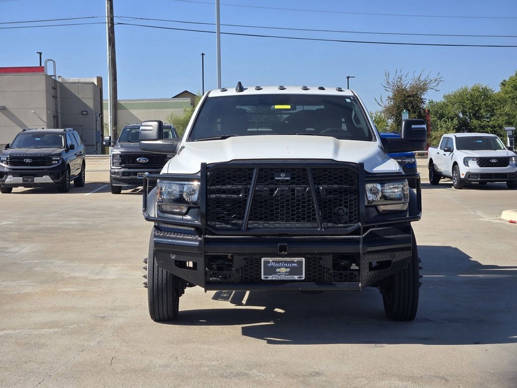 2024 Ram 5500 Tradesman photo 3