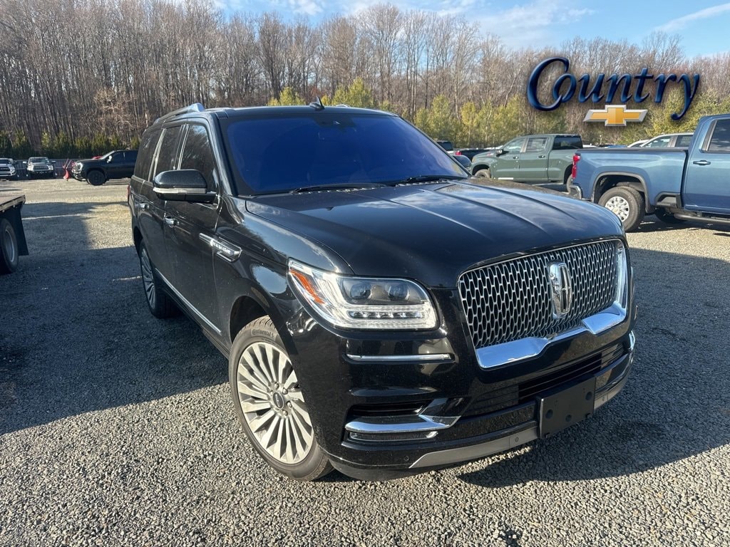 2019 Lincoln Navigator Reserve's photo