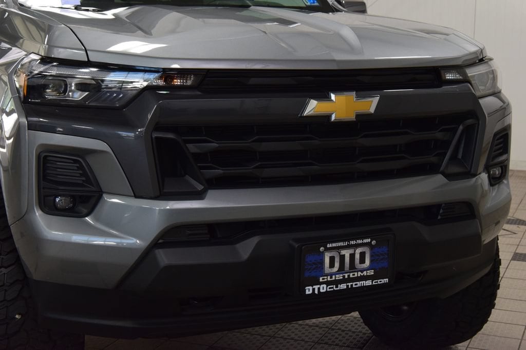 2024 Chevrolet Colorado LT - Photo 13