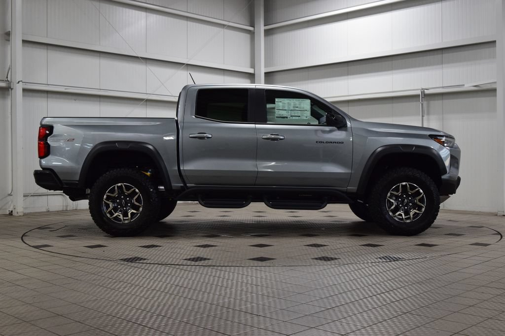 2026 Chevrolet Colorado ZR2 - Photo 9