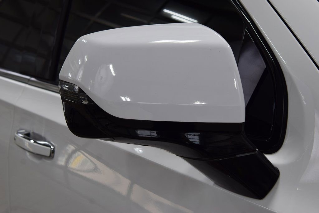2024 Chevrolet Suburban High Country - Photo 17