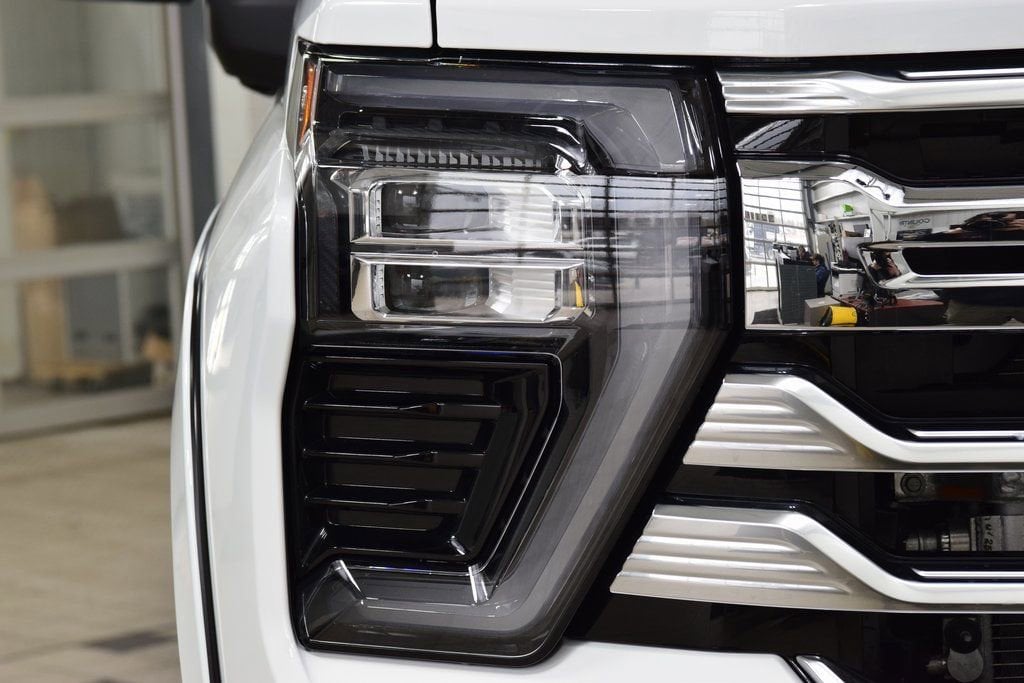 2026 Chevrolet Silverado 3500 HD High Country - Photo 12