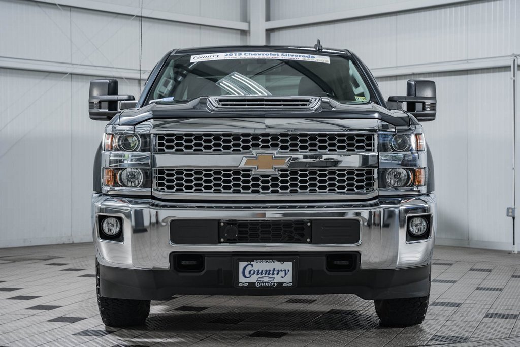 Used 2019 Chevrolet Silverado 3500HD LT with VIN 1GC4KWCYXKF263046 for sale in Warrenton, VA