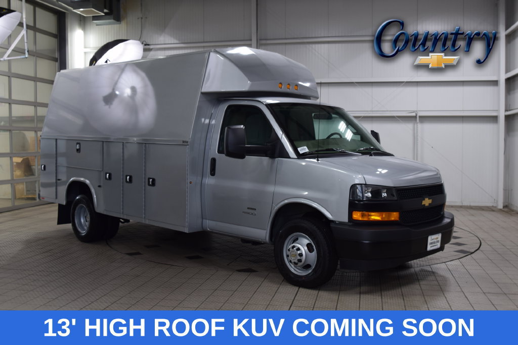 2026 Chevrolet Express Cutaway Base