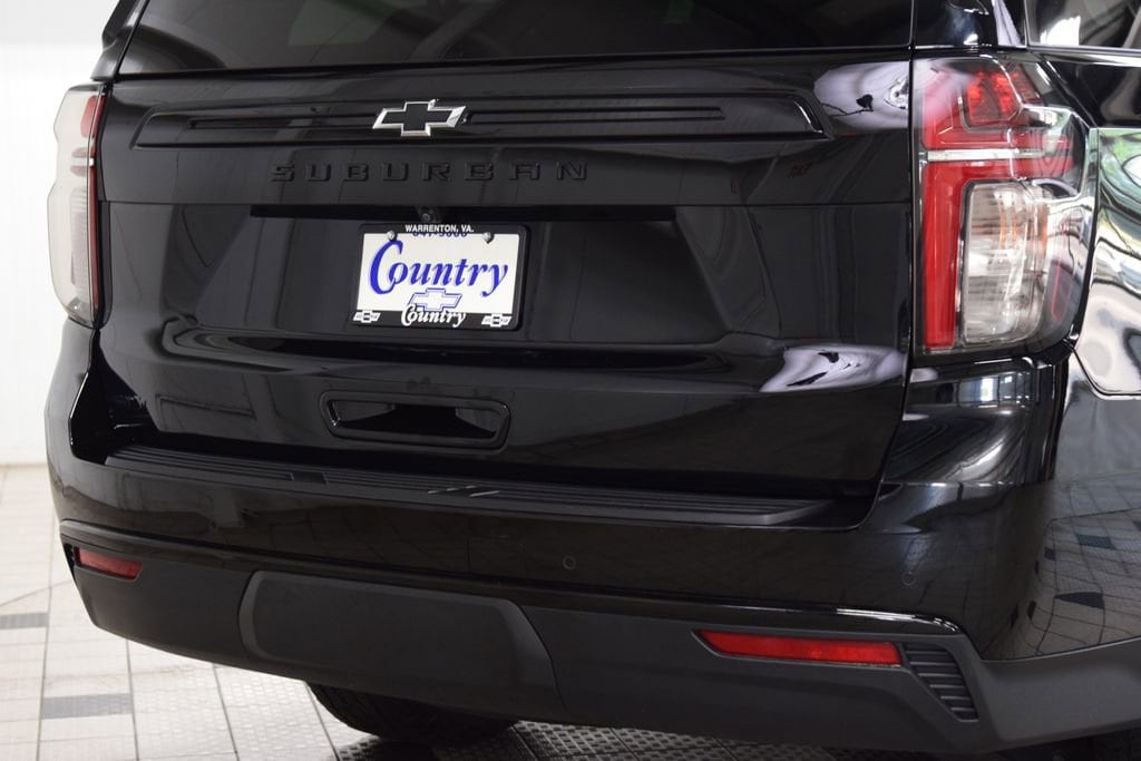 2023 Chevrolet Suburban Z71 - Photo 22