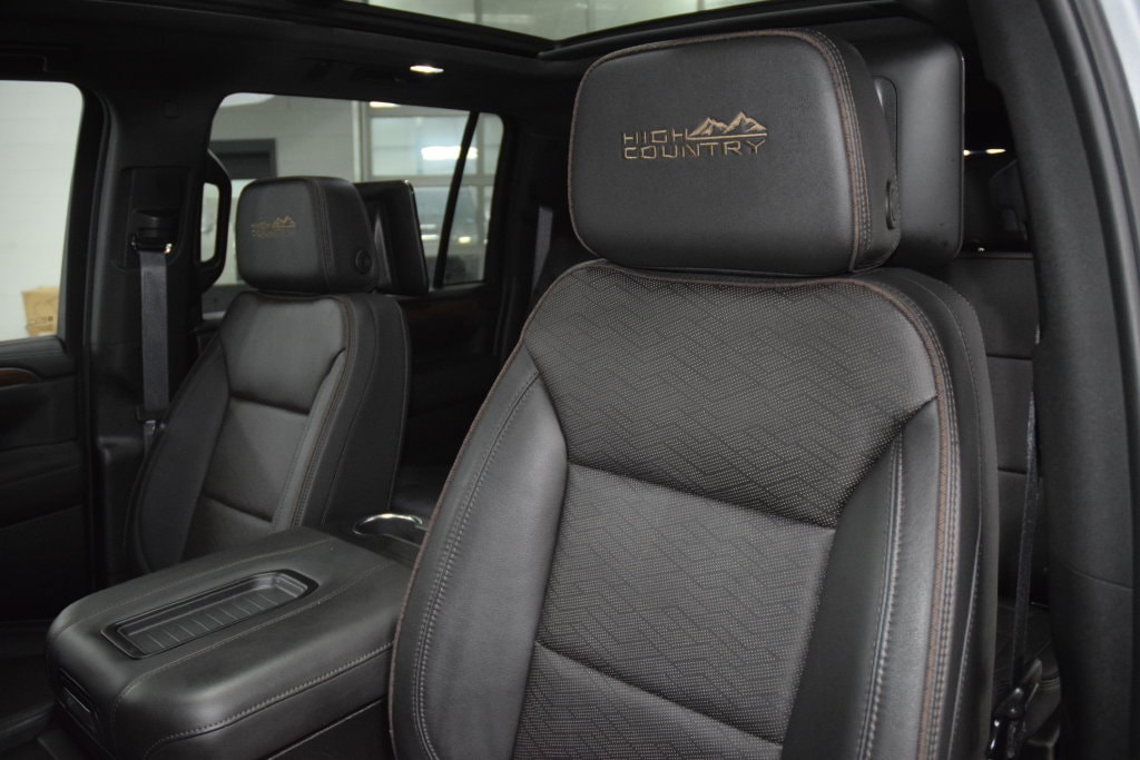 2024 Chevrolet Suburban High Country - Photo 42