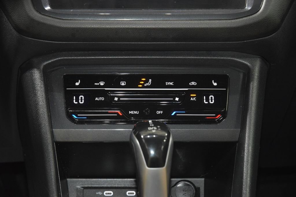 2022 Volkswagen Tiguan SE - Photo 30